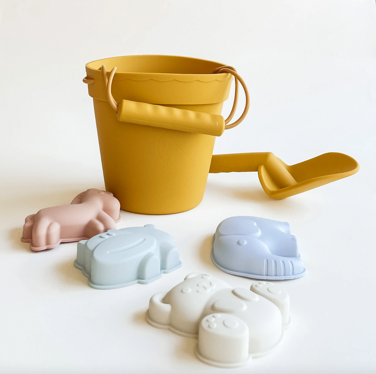 Silicone Kids Beach Toy Set by Miminoo Toys Miminoo Mustard
