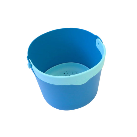 Bucki Beach Bucket and Sand Sifter - Ocean by Quut Toys