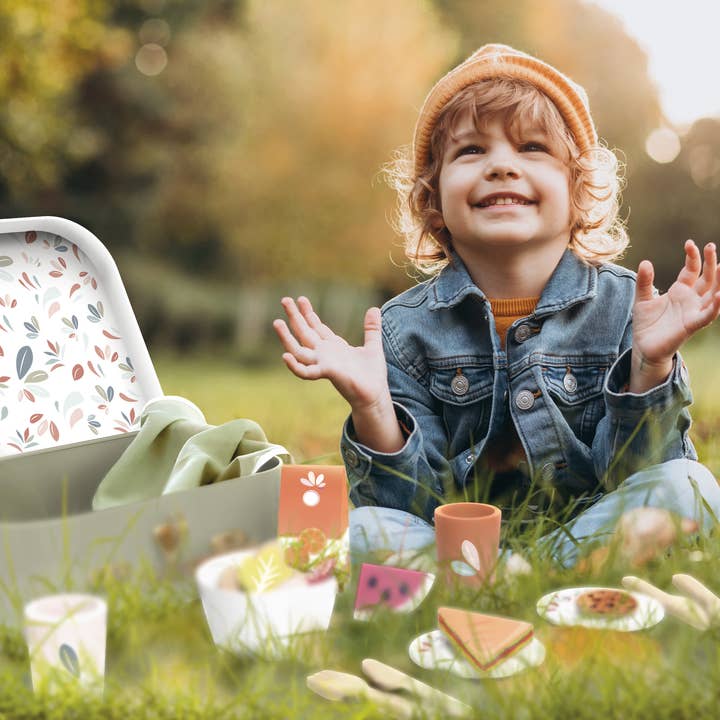 Picnic Basket by Speedy Monkey