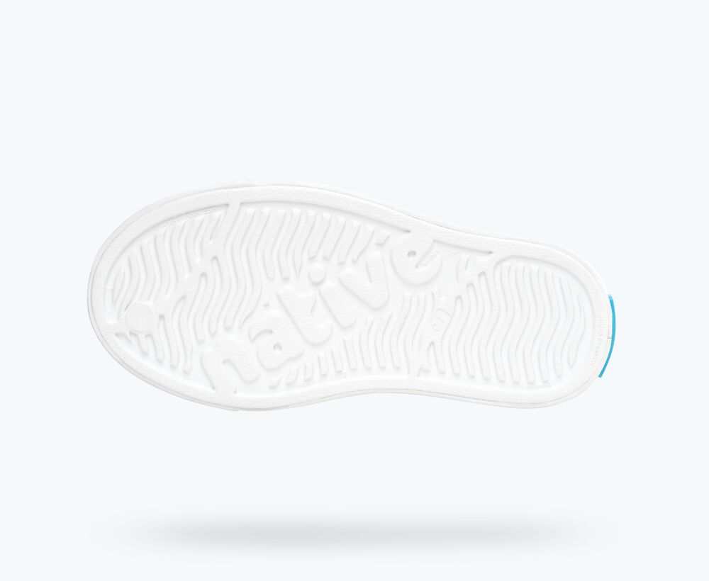 White sneaker sole with a pattern on a white background