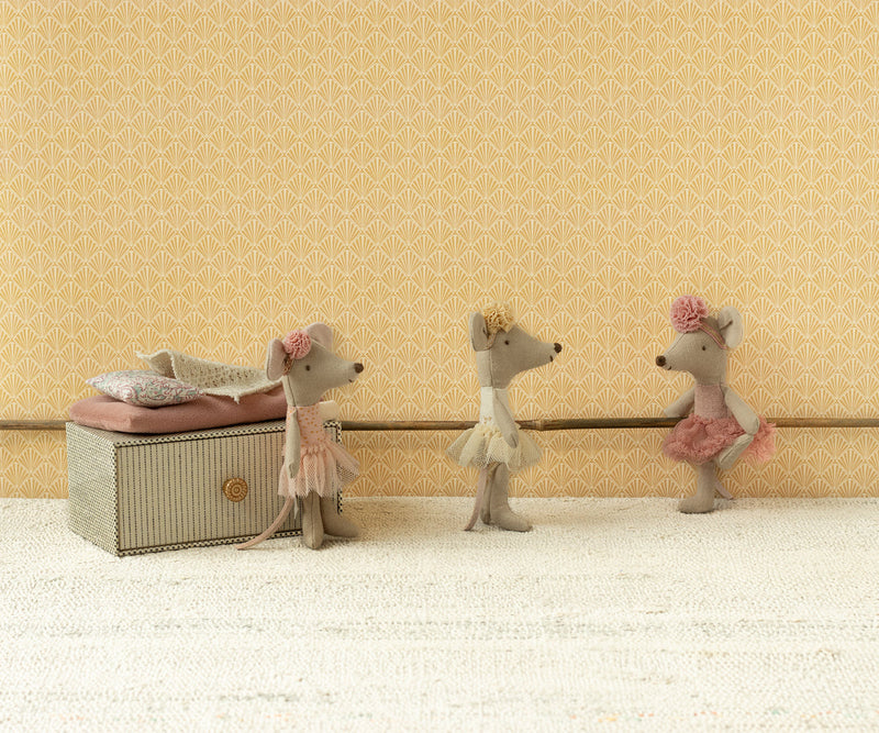 Dance Mouse in Daybed, Little Sister by Maileg