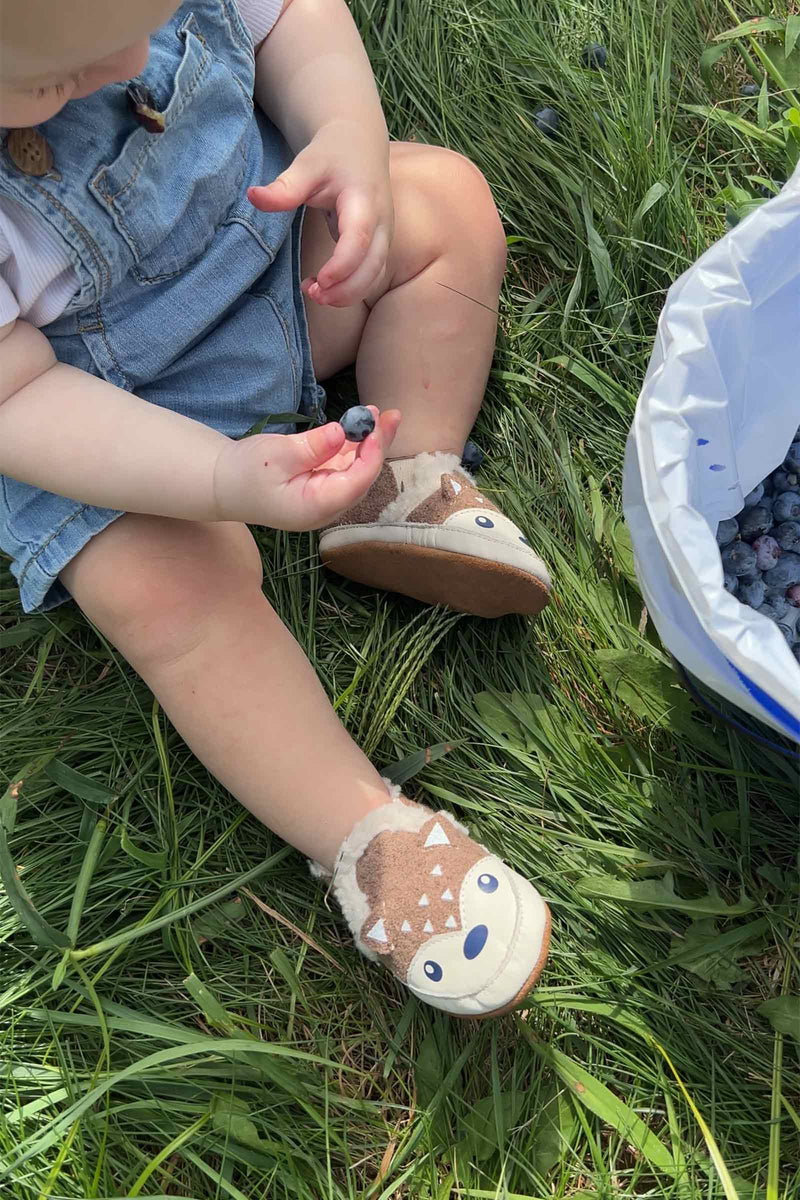 Brave Fox Soft Soles - Camel by Robeez