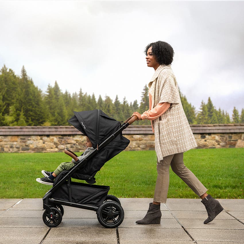 y*m様 Nuna TAVO Next ベビーカー ブラック Shop Nuna TAVO Next Stroller with MagneTech Secure Snap - Li'l