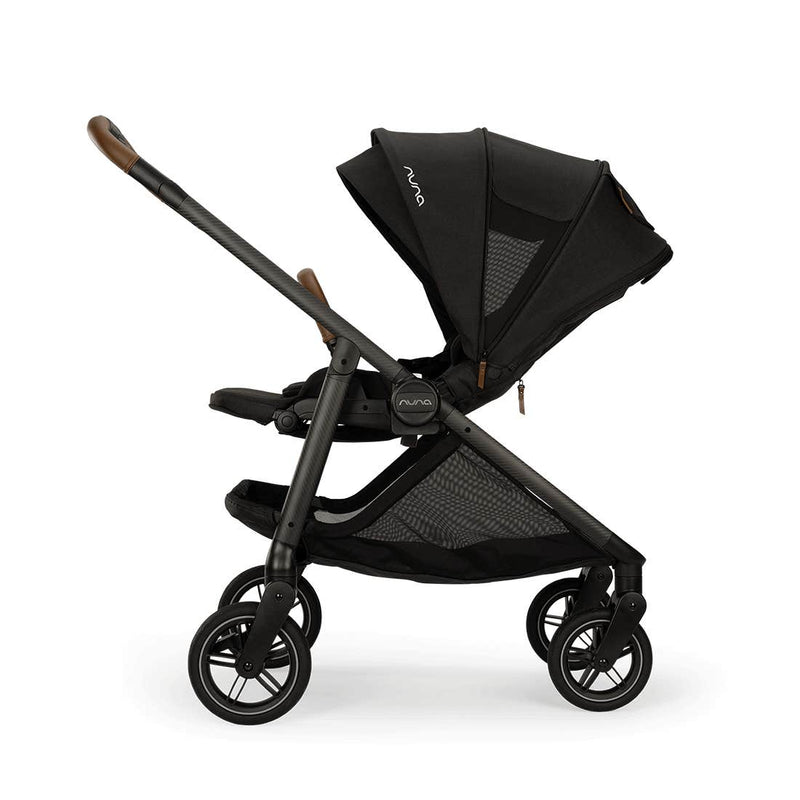 PIPA urbn + Swiv Travel System by Nuna