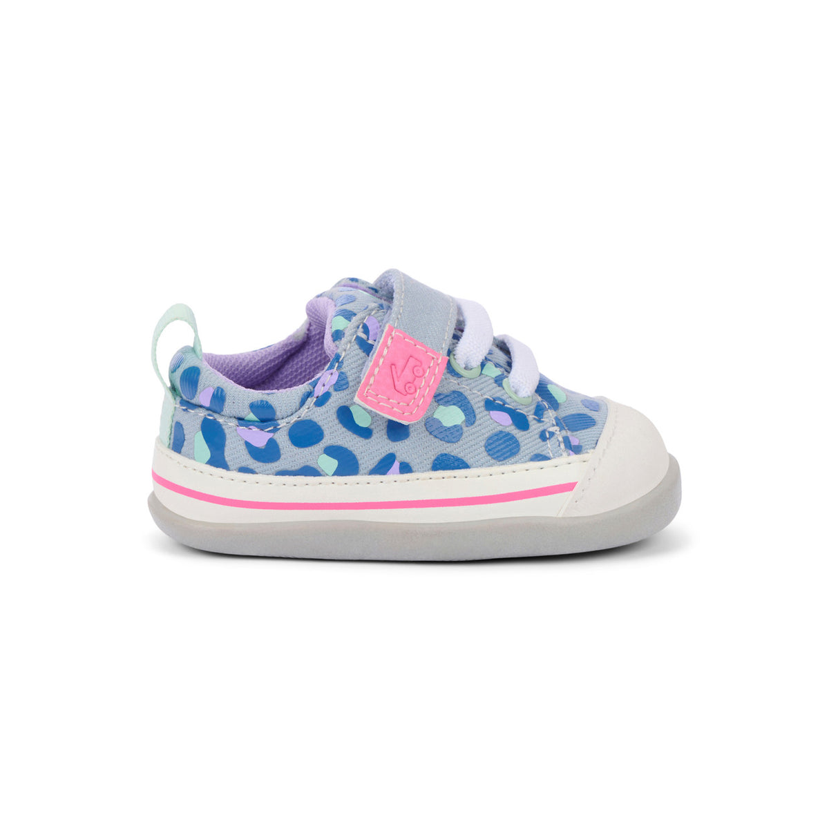 Children's sneaker with leopard print pattern on a white background