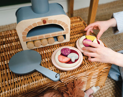 Make Me a Pizza! by Tender Leaf Toys