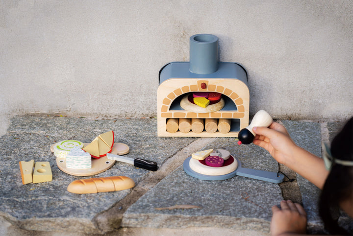 Make Me a Pizza! by Tender Leaf Toys