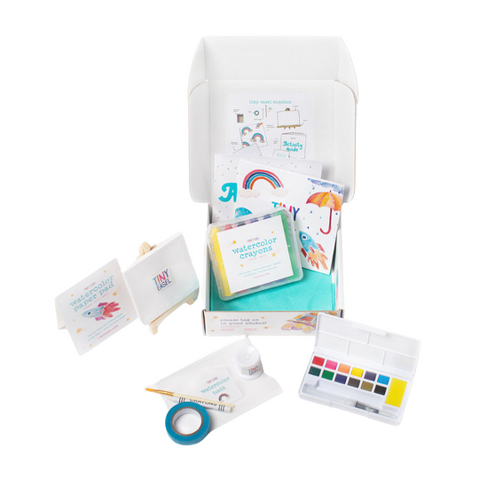 Traveler Box by Tiny Easel