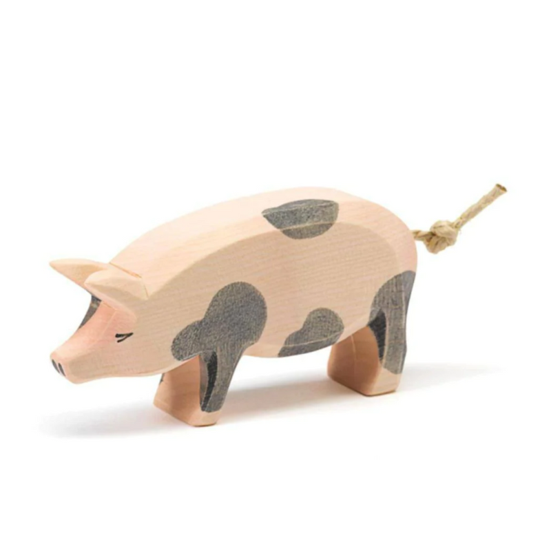 Spotted Pig Head High by Ostheimer Wooden Toys