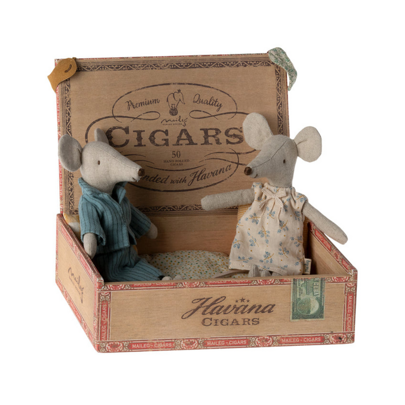 Mum + Dad Mice in Cigar Box by Maileg