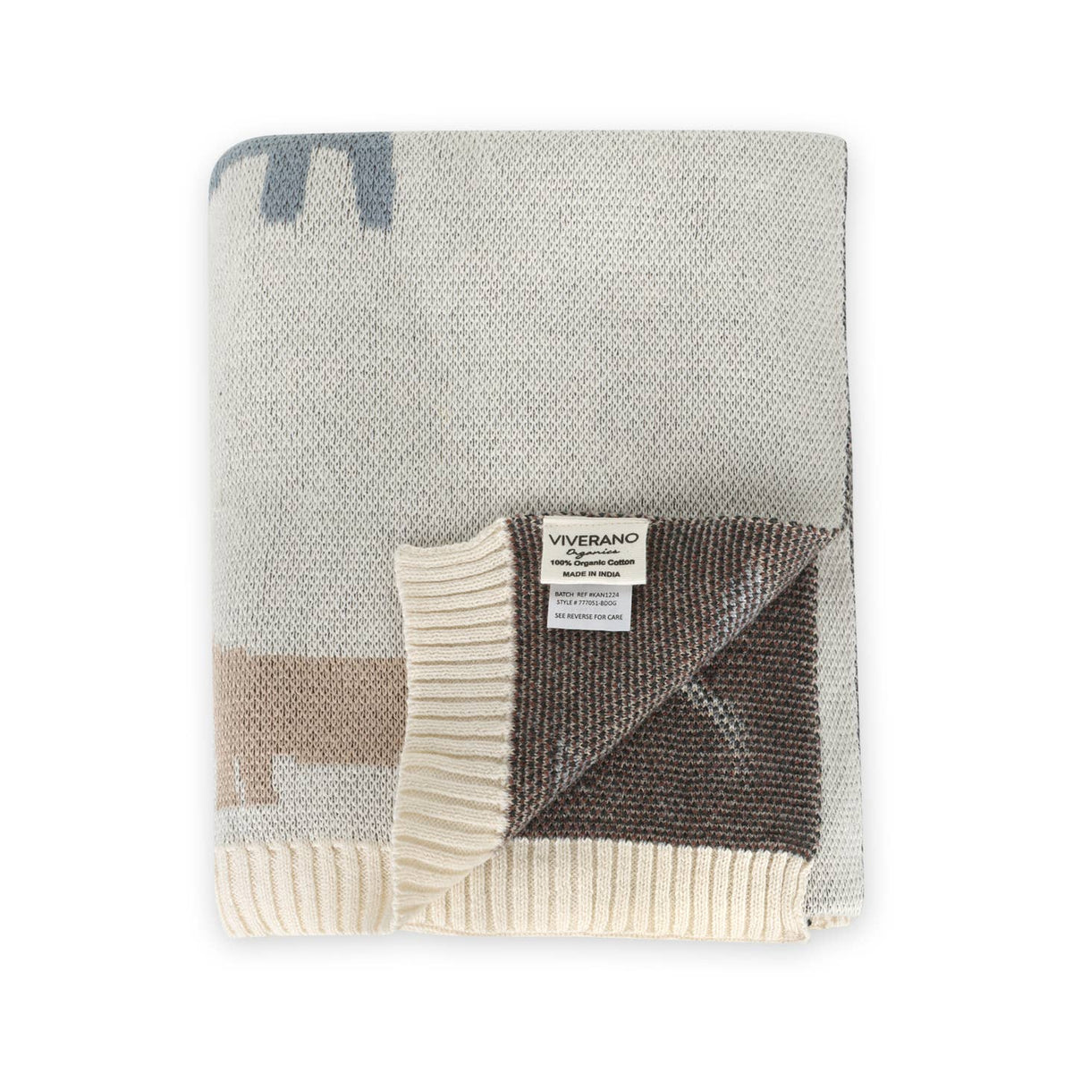 Textured blanket with geometric pattern and 'Viverano' label on a white background