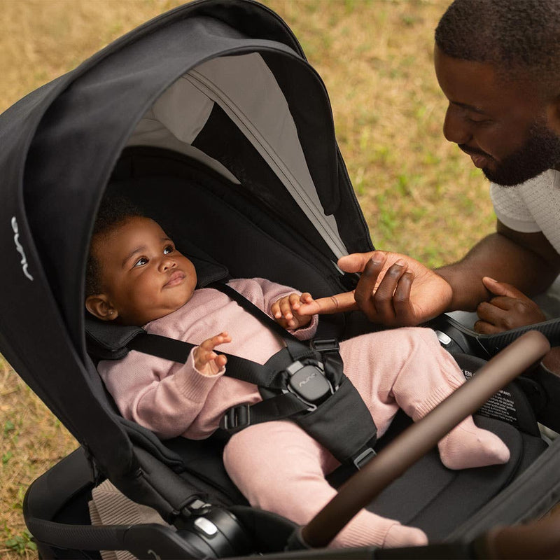 PIPA urbn + TRIV LX Travel System by Nuna