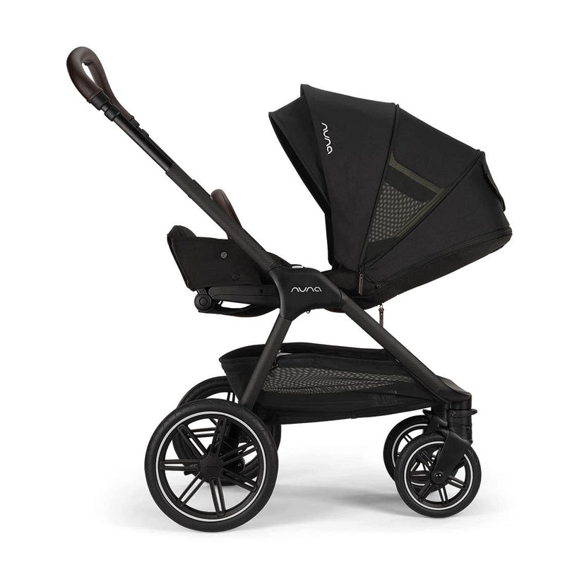 PIPA urbn + TRIV LX Travel System by Nuna