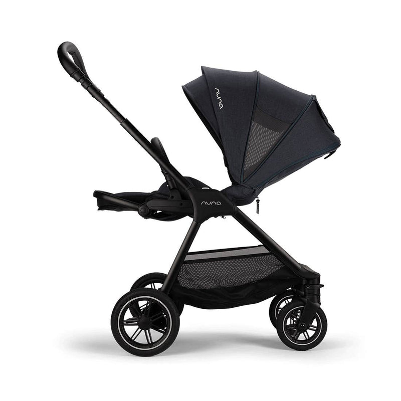 PIPA urbn + TRIV next Travel System by Nuna