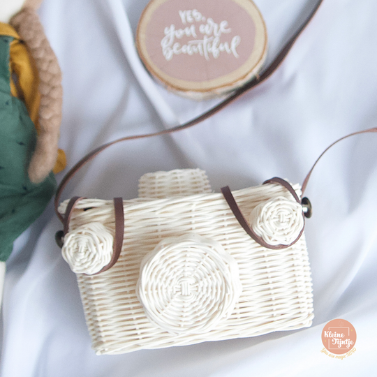 Rattan Camera Bag by Kleine Tijntje