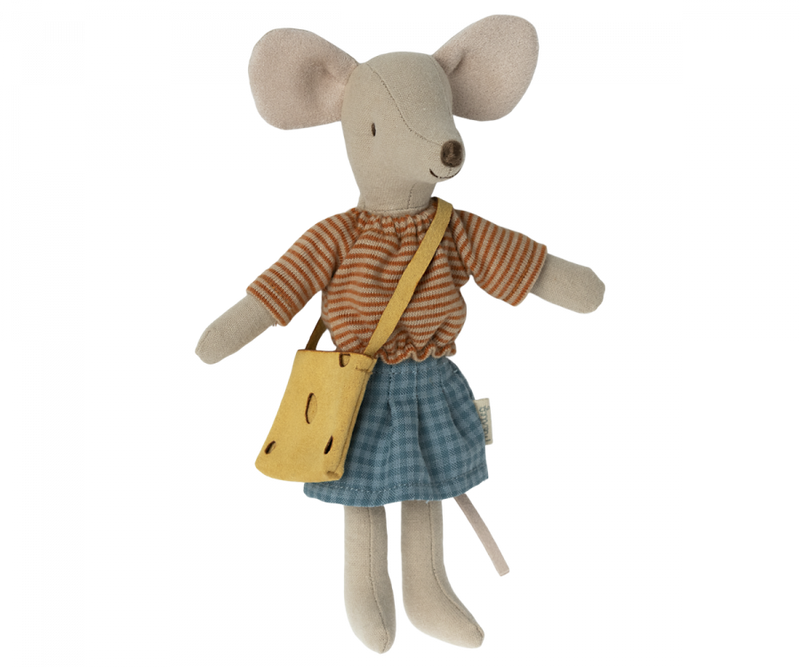 Clothes for Mum Mouse by Maileg