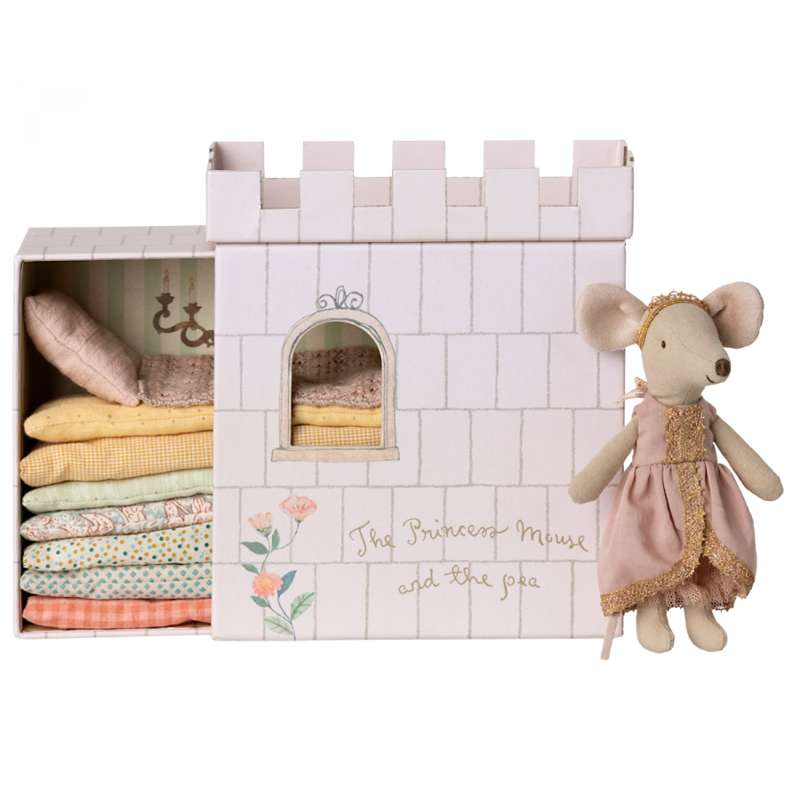 Princess and the Pea Big Sister Mouse by Maileg
