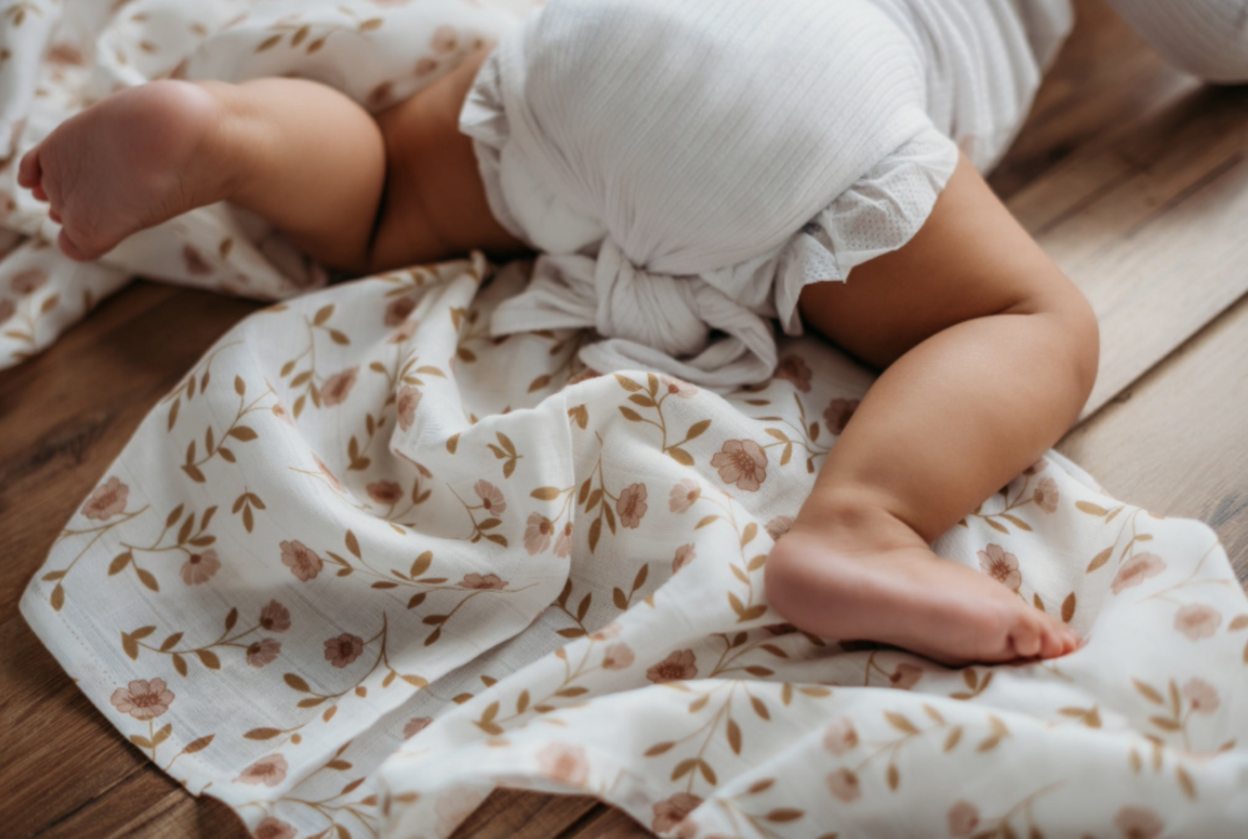 Wildflower Swaddle - White by Mini Wander Bedding Mini Wander   