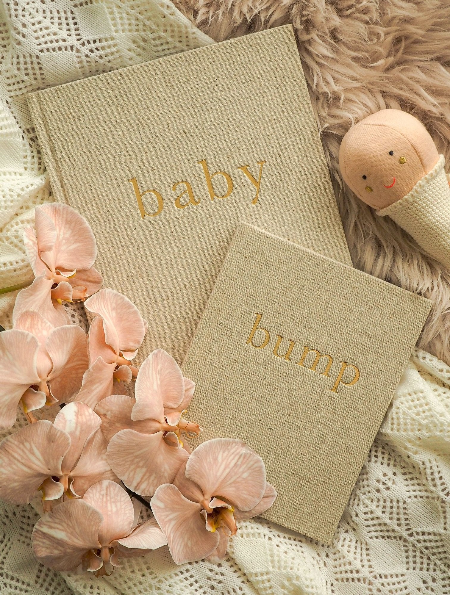 Bump. A Pregnancy Story by Write to Me Books Write to Me   